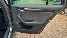 Skoda Superb 2.0 TDI CR 200 Sport Line Plus 5dr DSG Diesel Estate